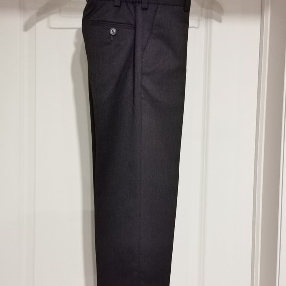 Marc New York - Andrew Marc boys, grey 2 pce suit. - Picture 8 of 9